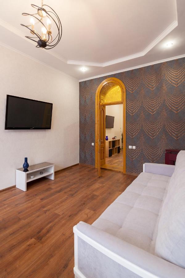 Leogrand Apartments Panteleimona Kulisha 27 Львів Екстер'єр фото
