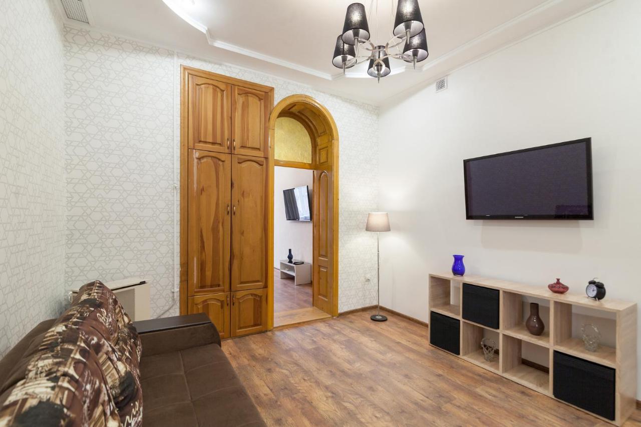 Leogrand Apartments Panteleimona Kulisha 27 Львів Екстер'єр фото